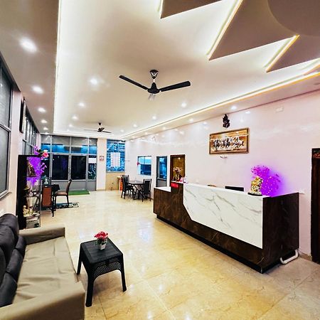Hotel New Royal Ruby - Electronic City Phase 1 Kammasandra Екстериор снимка