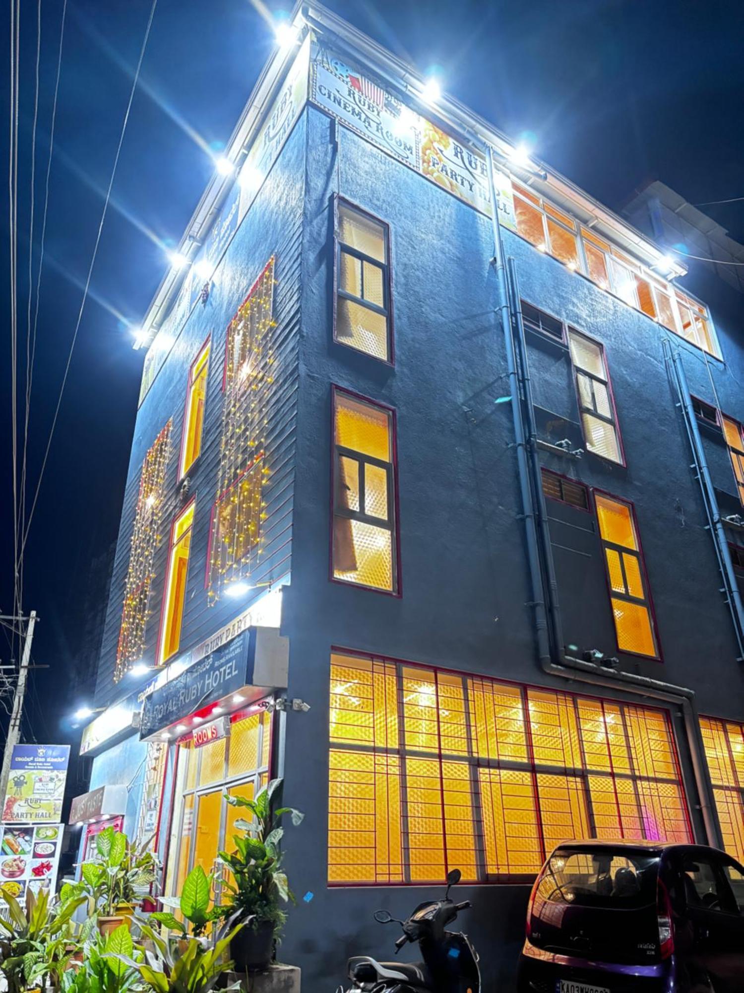 Hotel New Royal Ruby - Electronic City Phase 1 Kammasandra Екстериор снимка